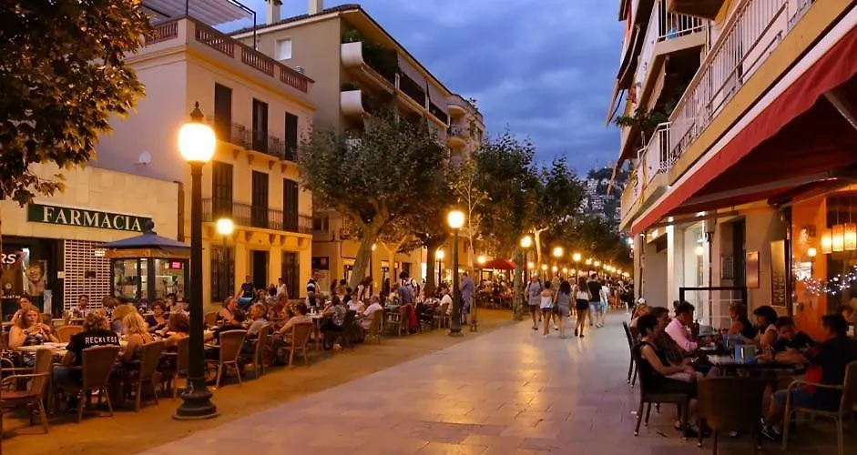 Great Apartment In Blanes 0*,  Espagne
